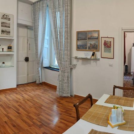 Appartamento Il Sole Di Montesanto Sleep Welly Napoli Esterno foto